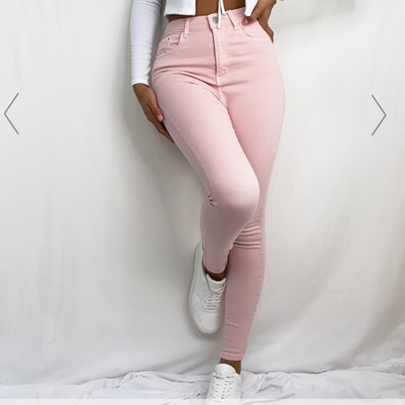 NWT PrettyLittleThing 5 Pocket  Skinny Jeans - Size 6 - Picture 1 of 3